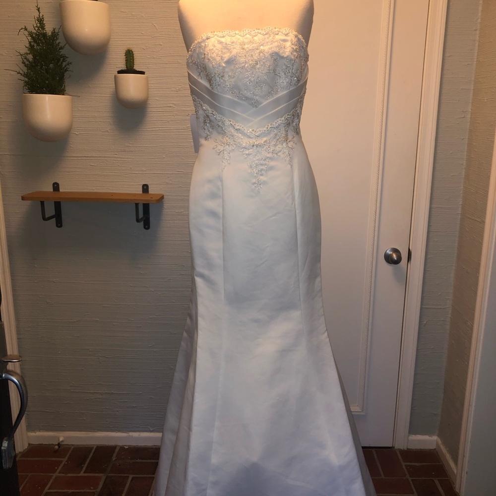 Authentic Forever Yours Bridal gown